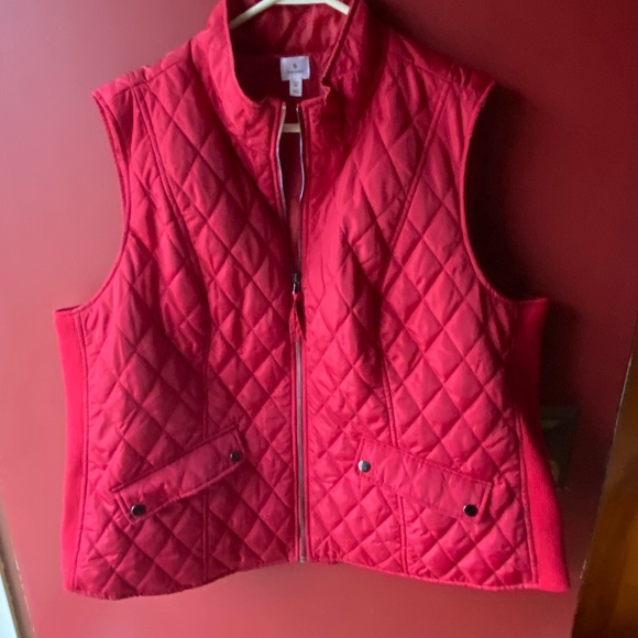 DressBarn Quilted Zip Vest 3X Gorgeous Red EUC - Picture 5 of 6